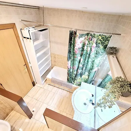 Apartment Con Compartidas *