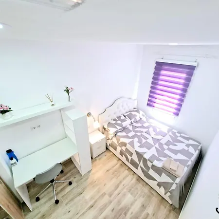 Apartment Con Compartidas