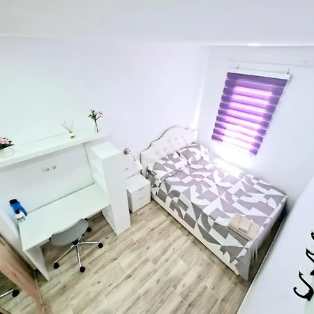 Con Compartidas Apartment L'Hospitalet de Llobregat